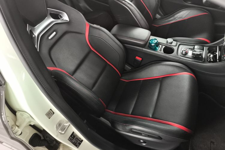 Mercedes-Benz GLA AMG 2019 car image #24