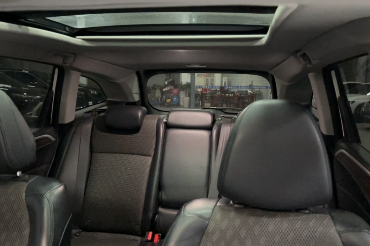 Honda Jade 2017 car image #24