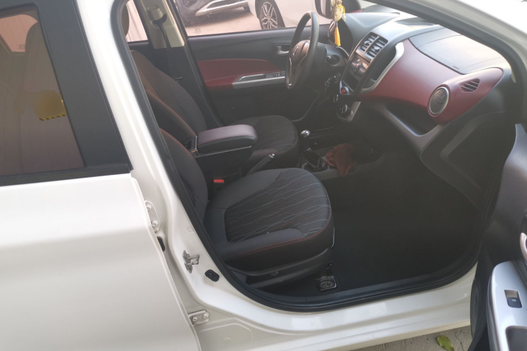 Changan BenBen 2017 صورة سيارة #24