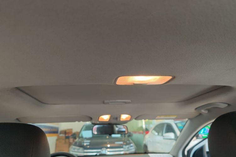 Hyundai Elantra AD 2019 car image #24