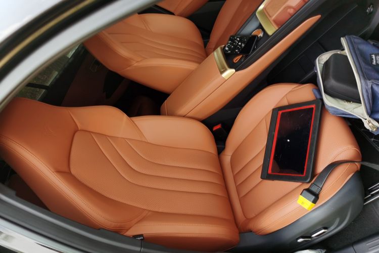 哪吒汽车 哪吒X 2024 汽车图片 #24