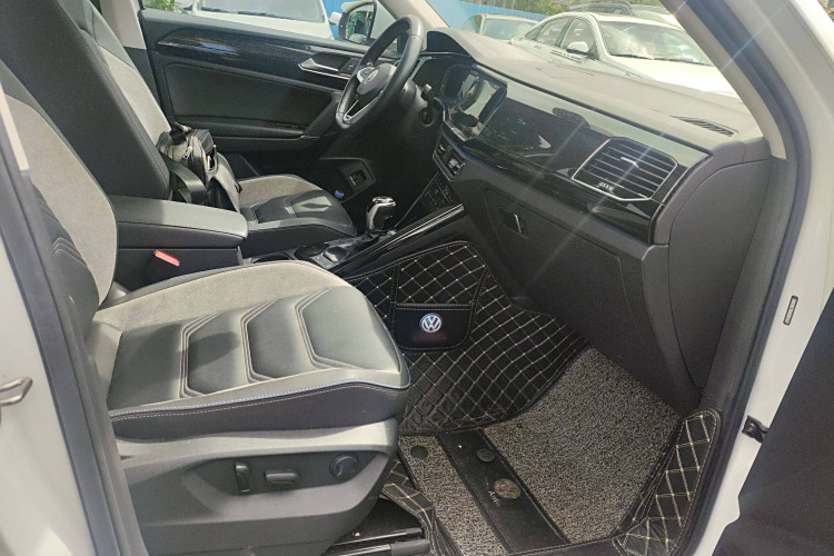 Volkswagen Tayron GTE 2021 car image #24