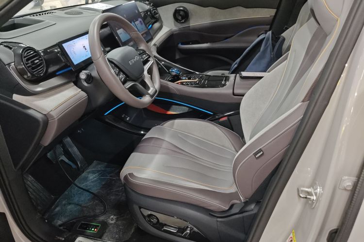 BYD Frigate 07 2023 immagine di auto #24