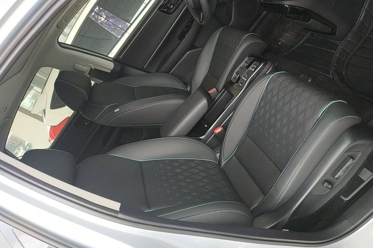 Honda e:NP2 2024 car image #24