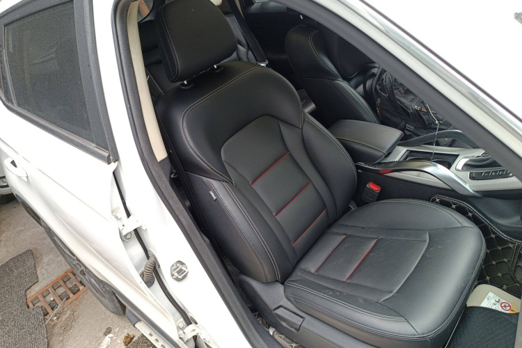 GEELY Boyue 2018 #24 GEELY Boyue 2018 immagine di auto #24