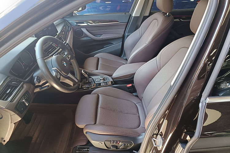 BMW X1 M35Li 2019 car image #24