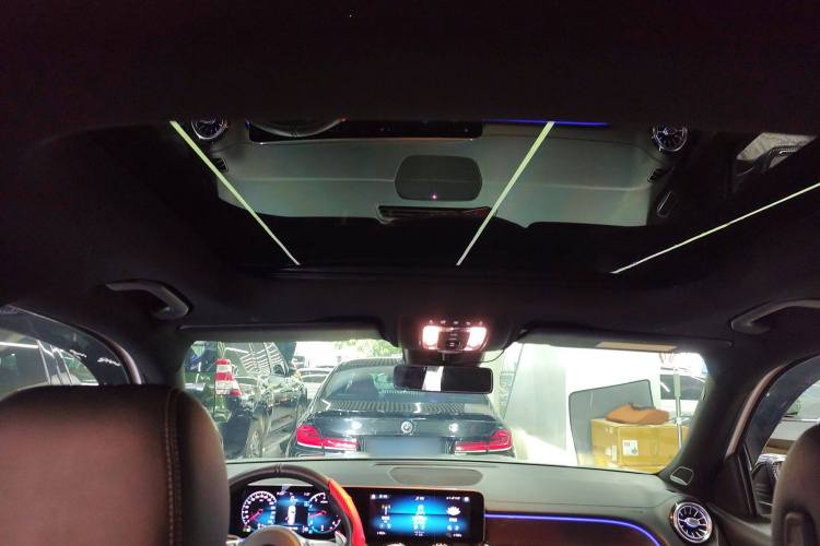 Mercedes-Benz GLB AMG 2020 immagine di auto #24