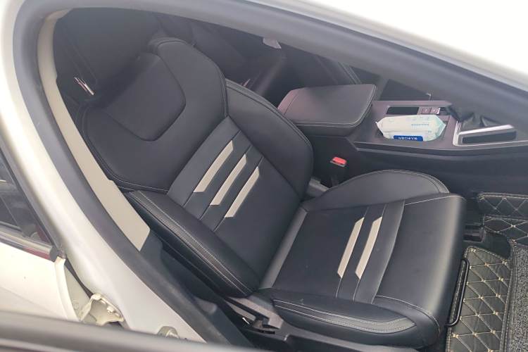 BYD Qin Pro 2019 #24 BYD Qin Pro 2019 car image #24