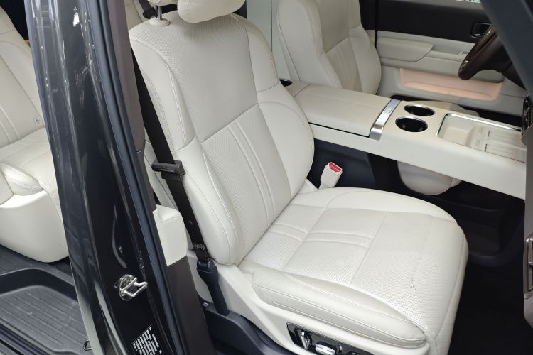 理想汽车 理想MEGA 2024 汽车图片 #24