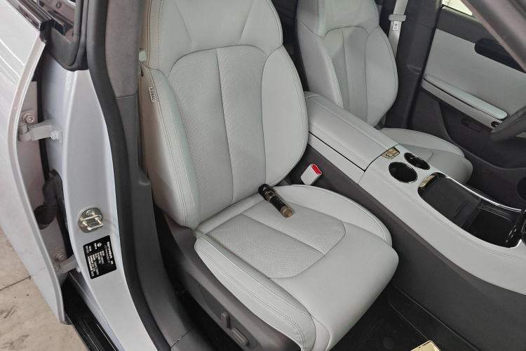 零跑汽车 零跑C01 2023 汽车图片 #24