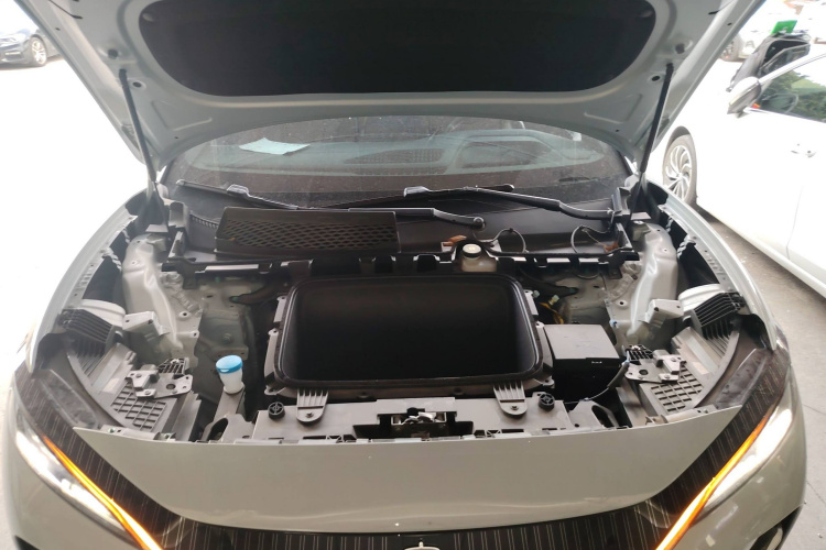 BYD SongL EV 2024 car image #24