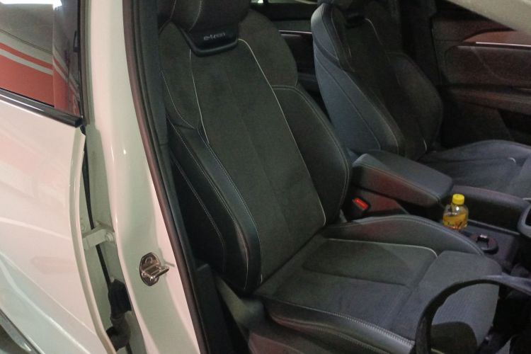 Audi Q5 e-tron 2023 #24 Audi Q5 e-tron 2023 immagine di auto #24