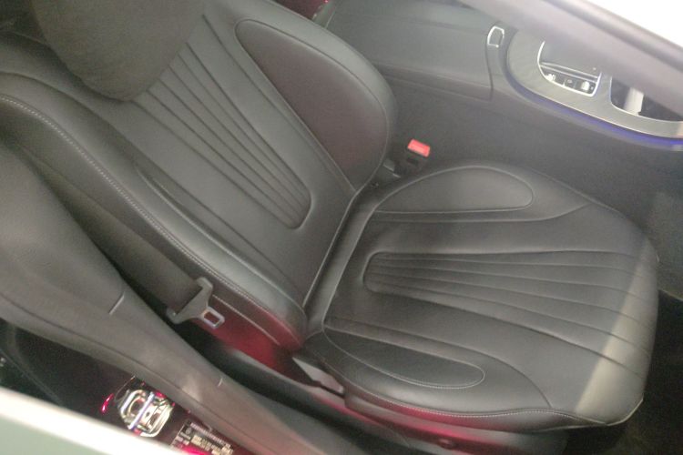 Mercedes-Benz CLS Class 2021 car image #24