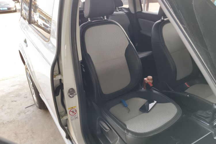 Skoda Yeti 2018 car image #24