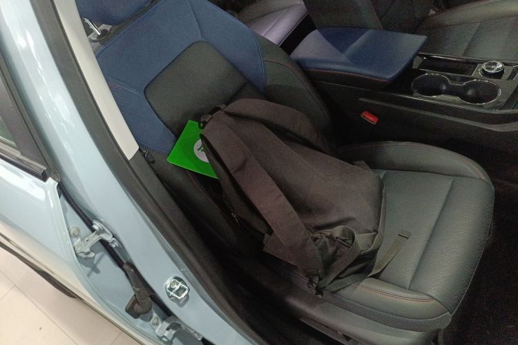 Chevrolet Equinox Plus 2024 car image #24