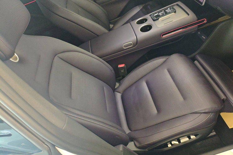 Avatr 07 2025 car image #24