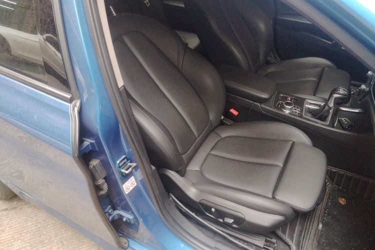 BMW 1 Series M 2019 #24 BMW 1 Series M 2019 car image #24