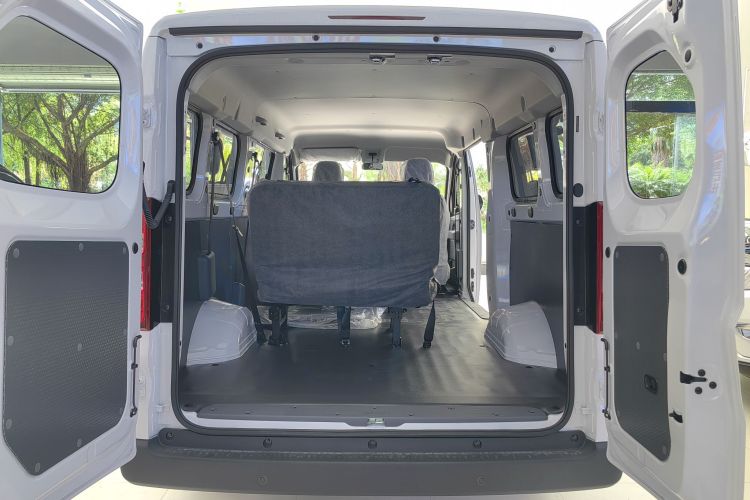 五菱汽车 五菱扬光电卡 2025 汽车图片 #24