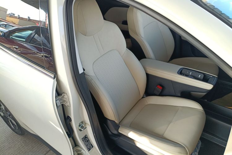 五菱汽车 五菱纯电小型SUV 2025 汽车图片 #24