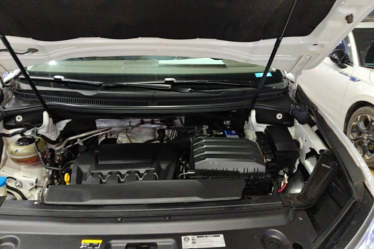 Volkswagen Viloran 2021 #24 Volkswagen Viloran 2021 car image #24