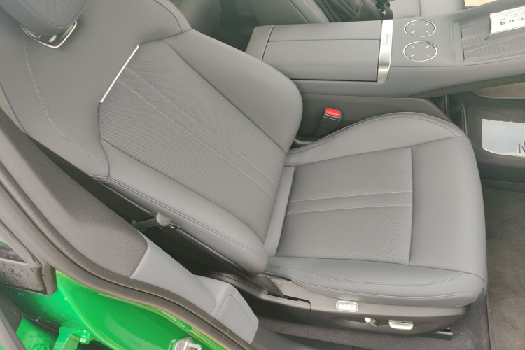 MI YU7 2025 car image #24