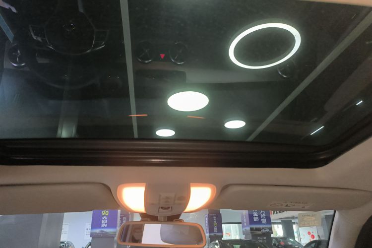 Mercedes-Benz GLK Class 2015 car image #24