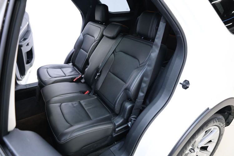 Ford Explorer (Imported) 2018 car image #24