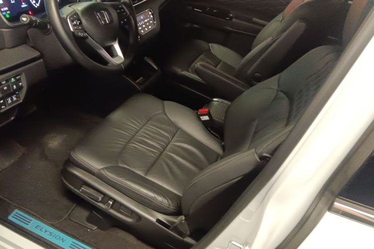 Honda Elysion 2025 car image #24