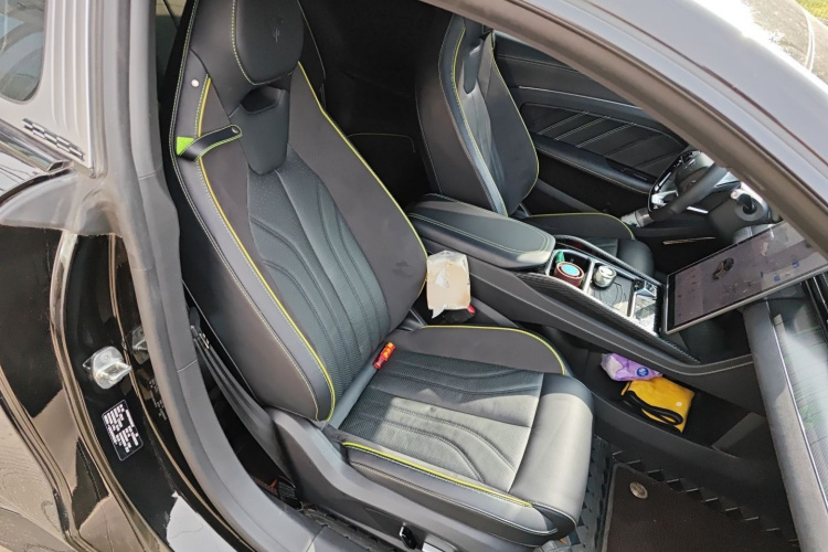 哪吒汽车 哪吒GT 2023 汽车图片 #24