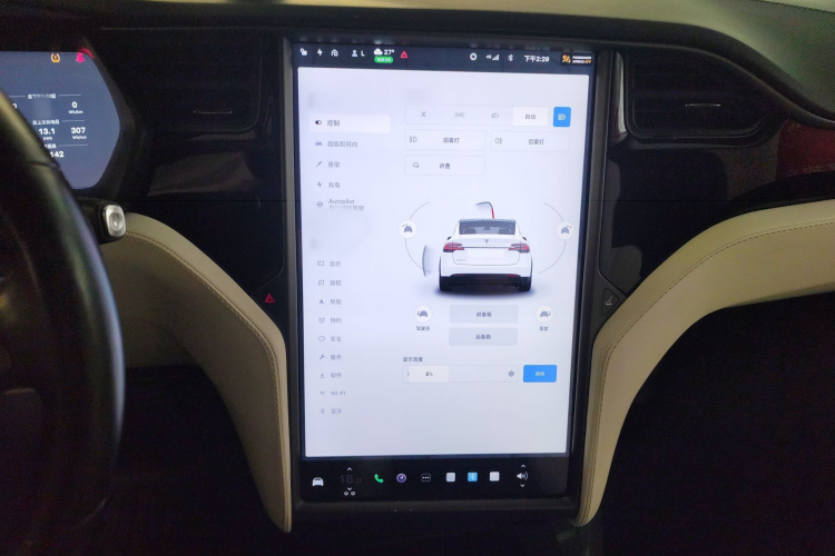 Tesla Model X 2019 car image #24