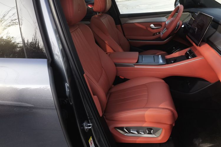 BYD Tang L 2025 #24 BYD Tang L 2025 car image #24