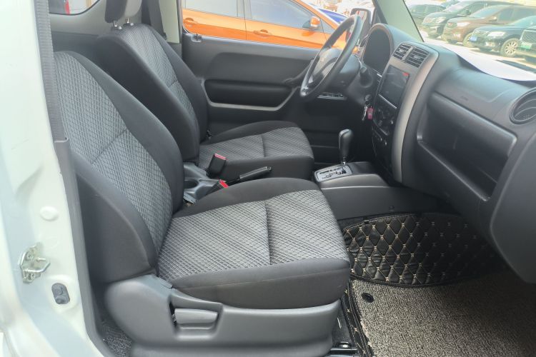 Suzuki Jimny (Imported) 2018 immagine di auto #24