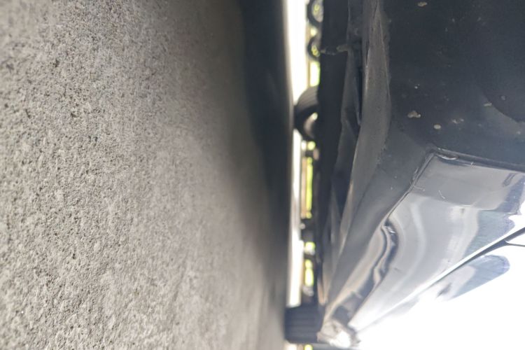 2016 car image #24