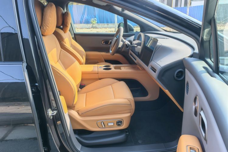 Li i8 2025 изображение автомобиля #24