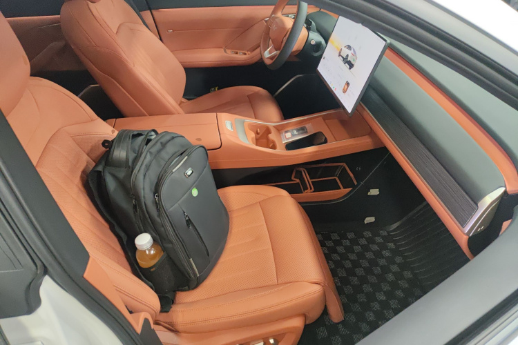 2025 image de voiture #24