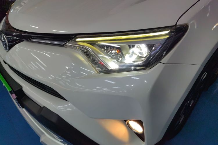 RAV4 2018 #24 RAV4 2018 car image #24