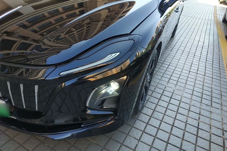 HongQi E-QM5 2022 immagine di auto #24