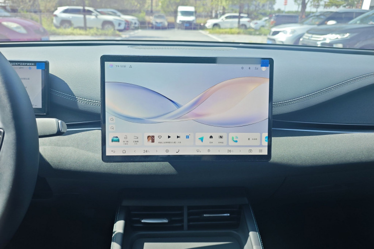 BYD Seal 06 DM-i 2025 immagine di auto #24