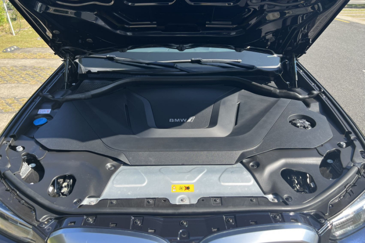 BMW iX3 2022 car image #24