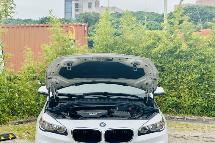 BMW 2 Series Tourer 2017 car image #24