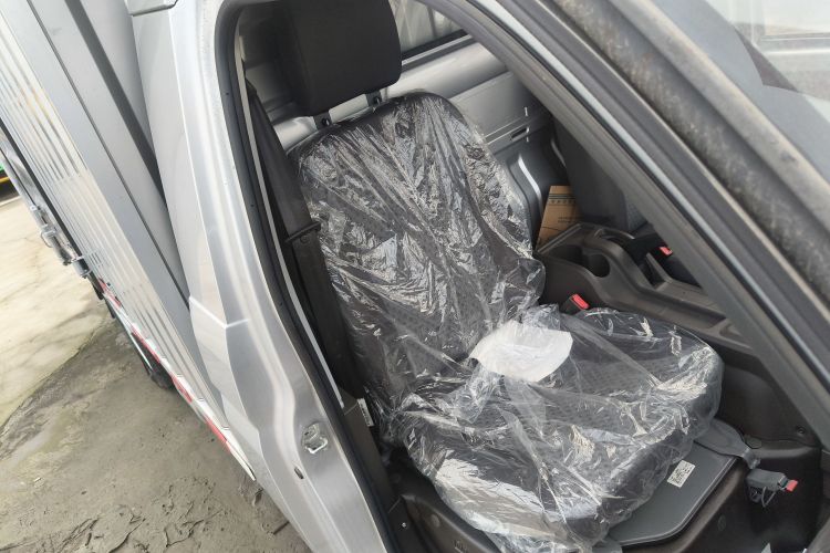 五菱汽车 五菱荣光新卡EV 2025 #24 五菱汽车 五菱荣光新卡EV 2025 汽车图片 #24