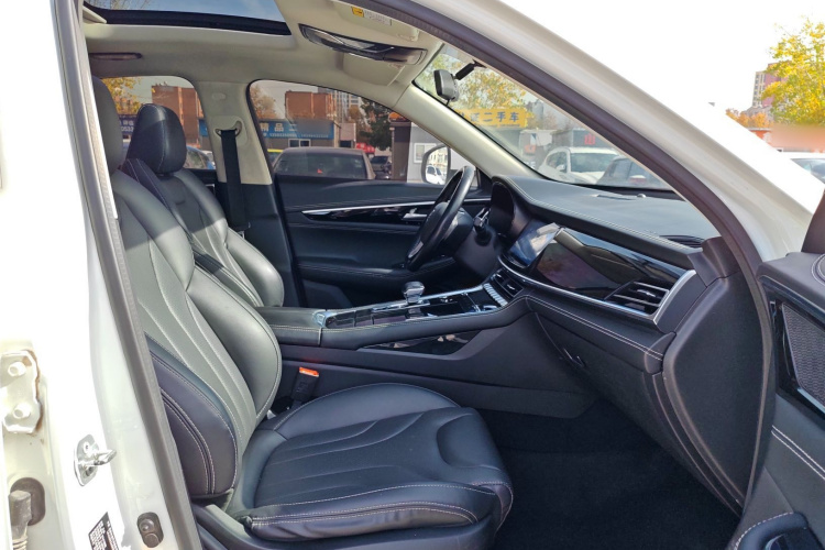 Changan CS85 Coupe 2019 car image #24