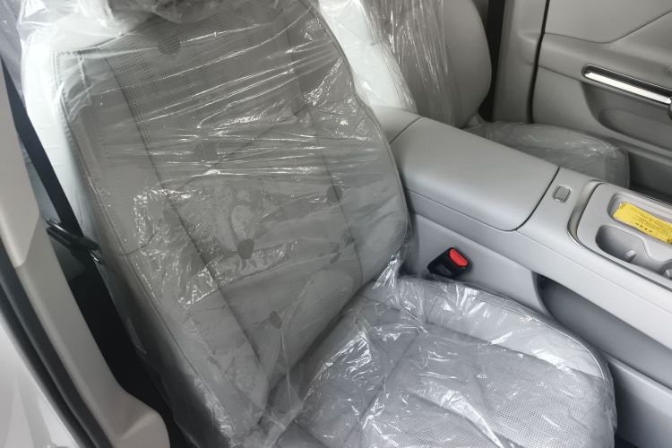 零跑汽车 零跑B01 2025 汽车图片 #24