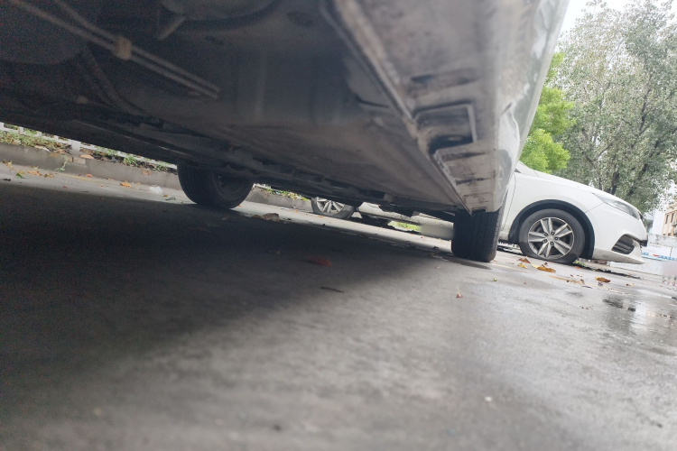 Forthing S500 2016 car image #24