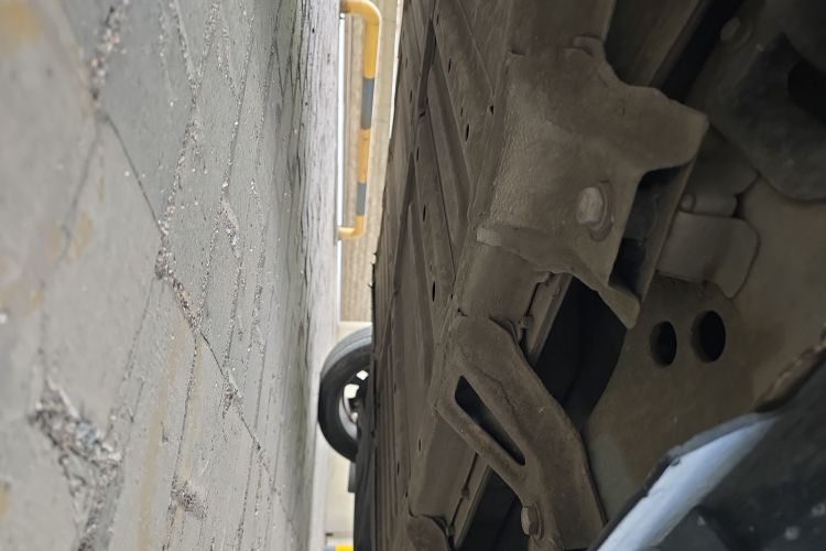 2020 car image #24