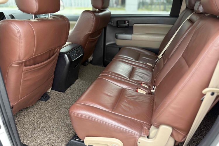 Toyota Sequoia 2016 #24 Toyota Sequoia 2016 imagen de coche #24