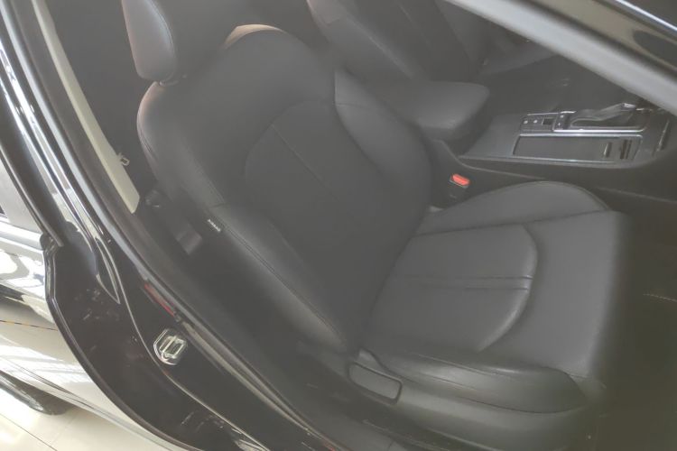 起亚 起亚K5新能源 2019 汽车图片 #24