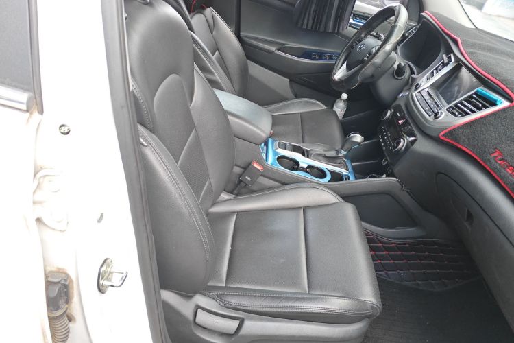 Hyundai Tucson (Imported) 2016 #24 Hyundai Tucson (Imported) 2016 car image #24