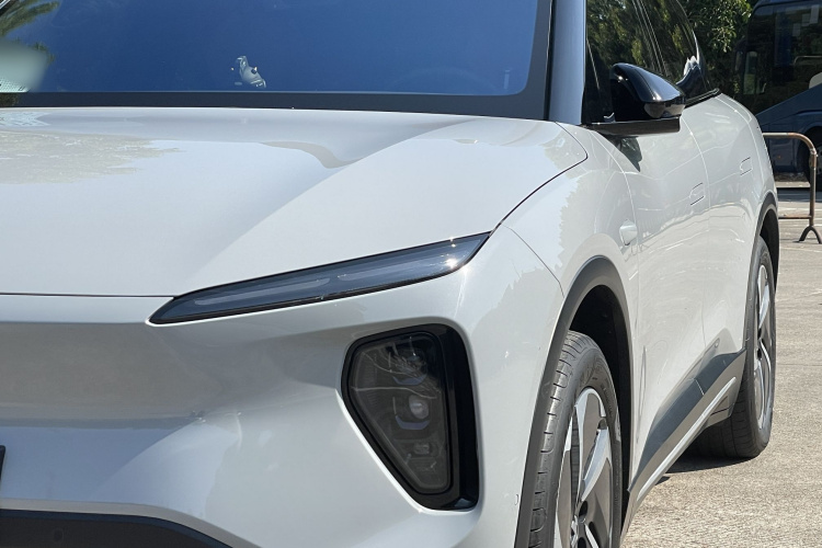 NIO ES6 2023 изображение автомобиля #24