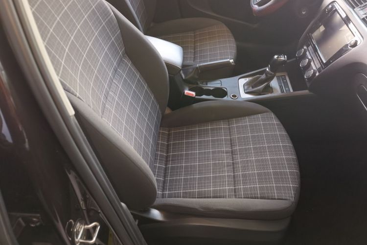 Skoda Octavia 2018 #24 Skoda Octavia 2018 car image #24
